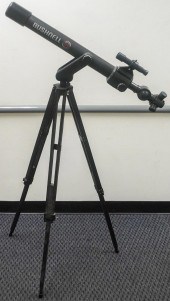 BUSHNELL TELESCOPE ON TRIPOD S