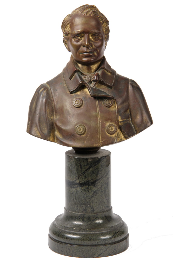 BUST OF A GENTLEMAN- in gilt bronze