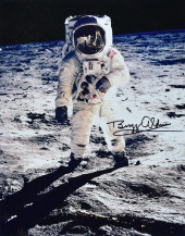 BUZZ ALDRIN SIGNED COLOR ASTRO
