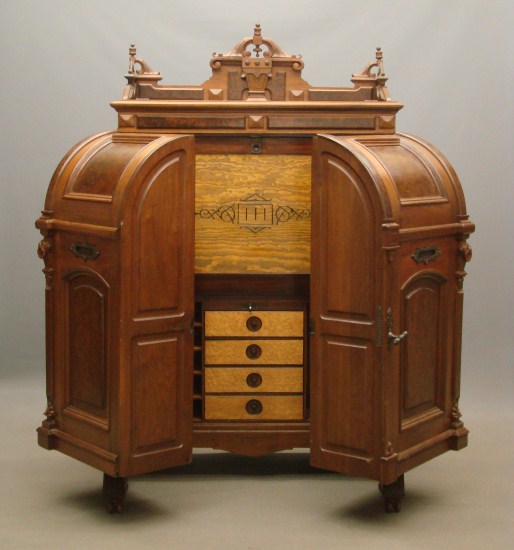 C 1878 Victorian walnut 3 hinge