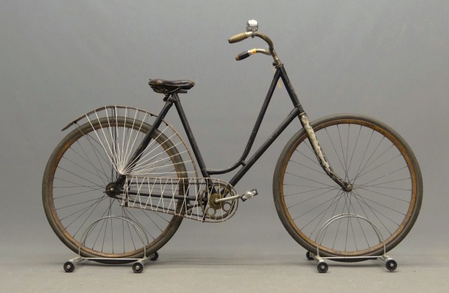 C. 1890 ''Girard'' female pneumatic