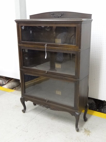 C. 1920' s Globe Wernicke 3 section