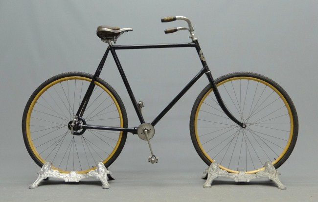 C. 1989 Columbia Chainless-Model
