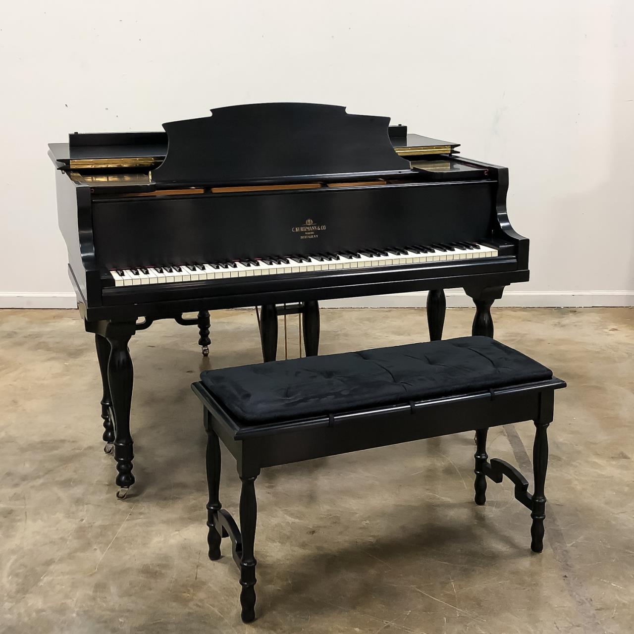 C. KURTZMANN & CO. BABY GRAND