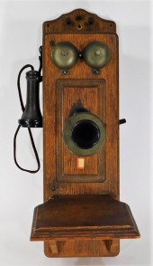 C.1905 KELLOG OAK WALL MOUNTED