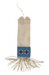 CA. 1900- BLACKFEET BEADED PIP