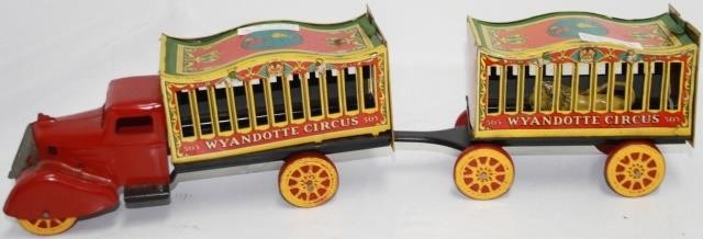 CA. 1930S WYANDOTTE TIN TOY