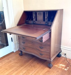 Ca. 1940 mahogany Governor Winthrop