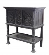 CABINET, RENAISSANCE-STYLE WIT