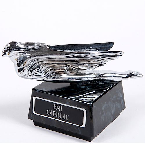 CADILLAC MASCOT/HOOD