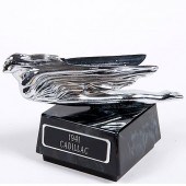 CADILLAC MASCOT/HOOD ORNAMENT1