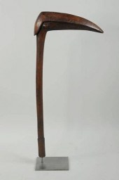 CALEDONIAN KANAK CARVED WOOD B