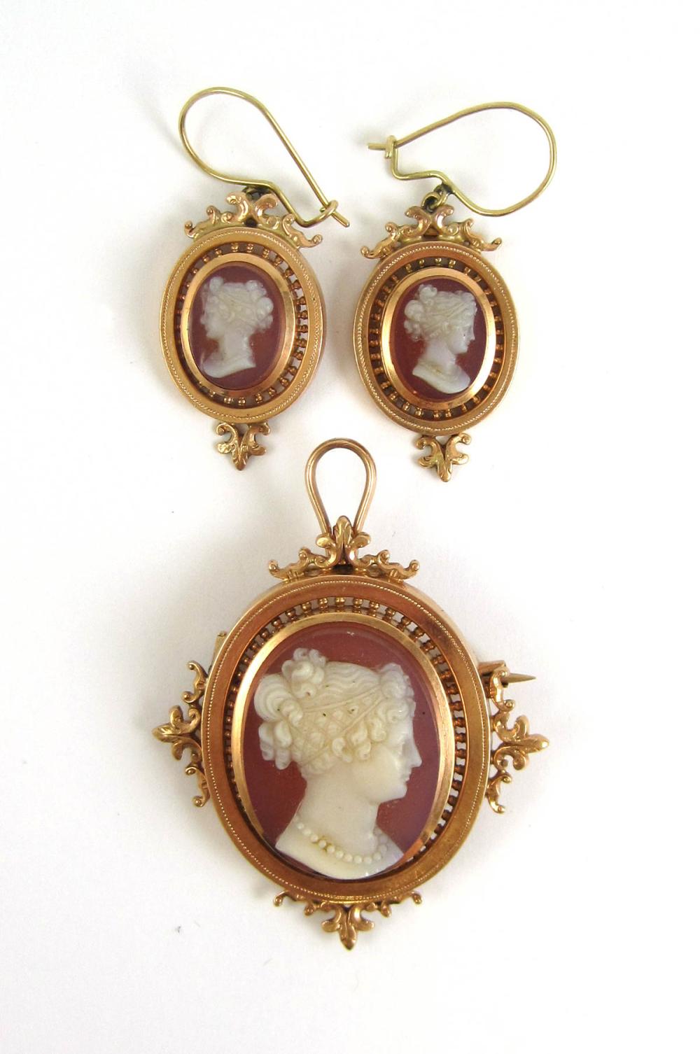 CAMEO AND ROSE GOLD