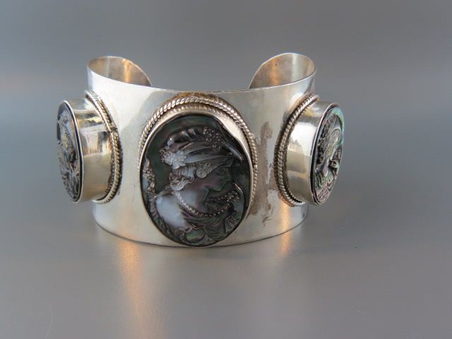 Cameo Bracelet a trio of carved