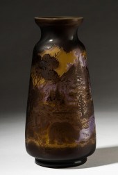 CAMEO GLASS LANDSCAPE VASECame