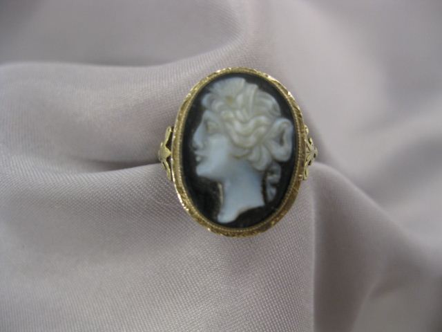 Cameo Ring hardstone portrait of