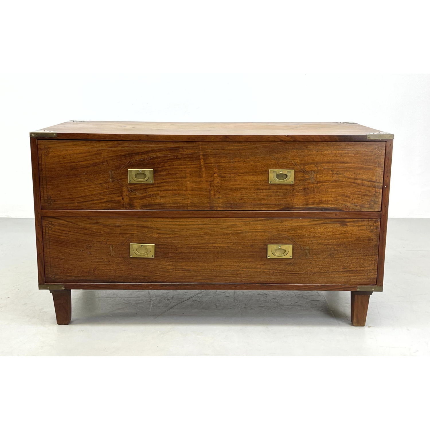 Campaign style Bachelors Chest