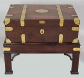 CAMPAIGN TRUNK OF MAHOGANY WIT
