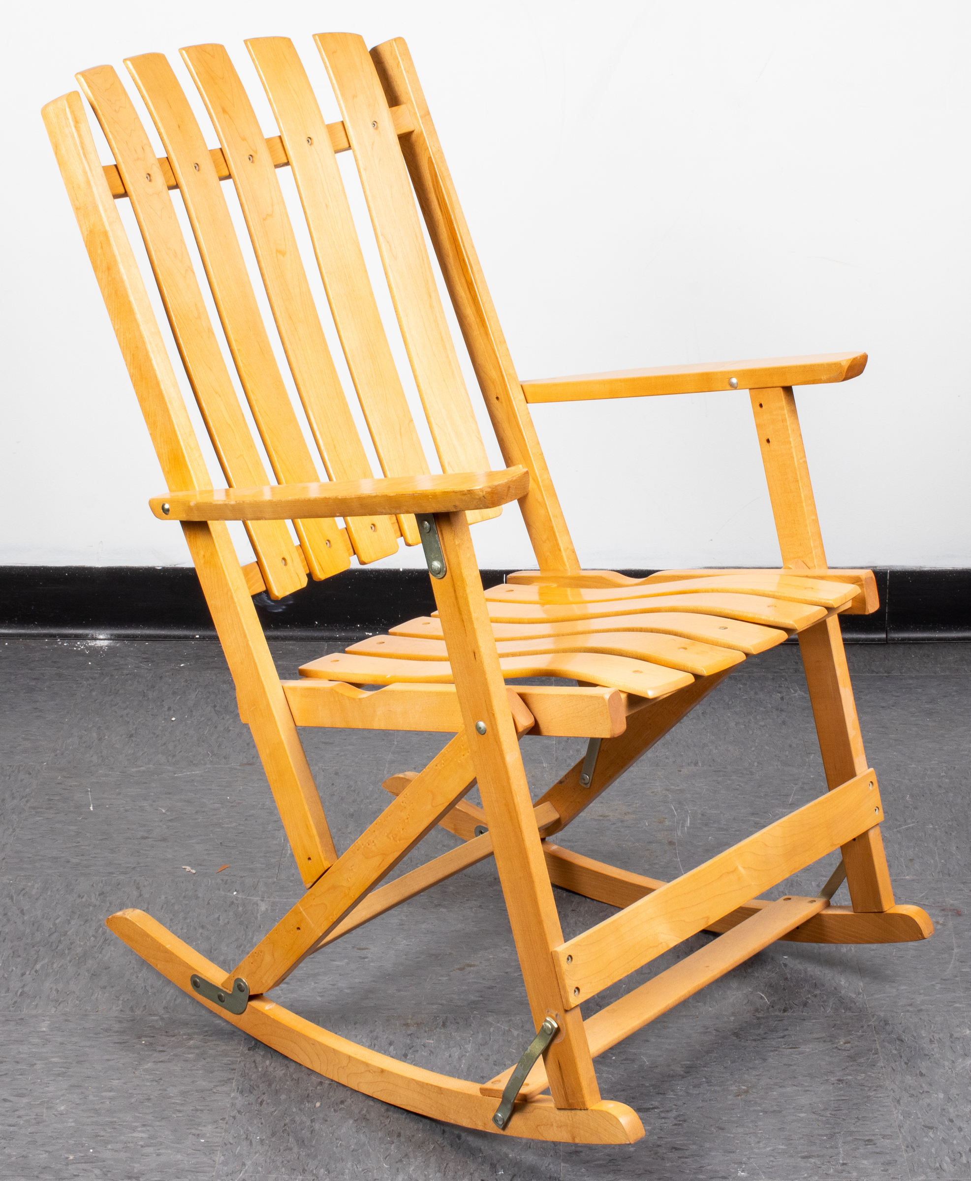 CANADIAN MAPLE FOLDING SLAT ROCKING