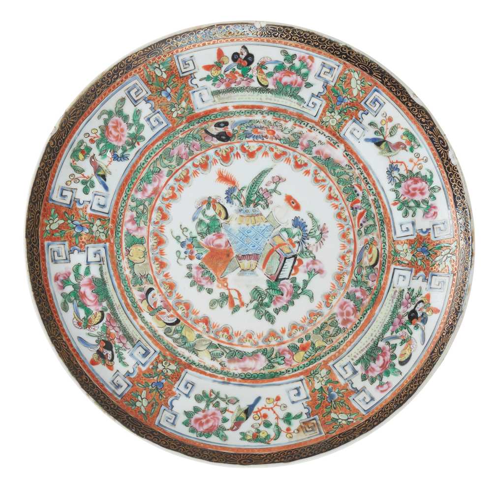 CANTON FAMILLE ROSE DISH QING