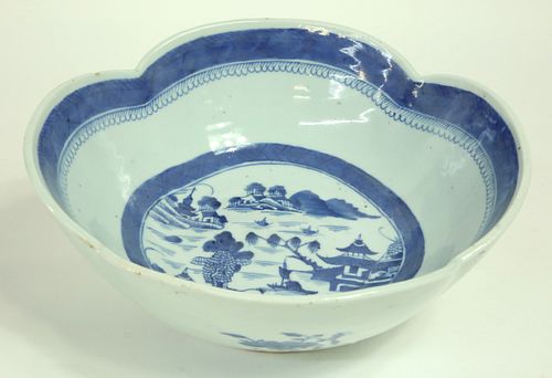 CANTON FOUR-LOBED BOWL, 19TH