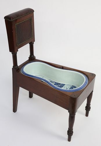 CANTON PORCELAIN BIDET IN A