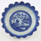 CANTON PORCELAIN SCALLOPED EDG