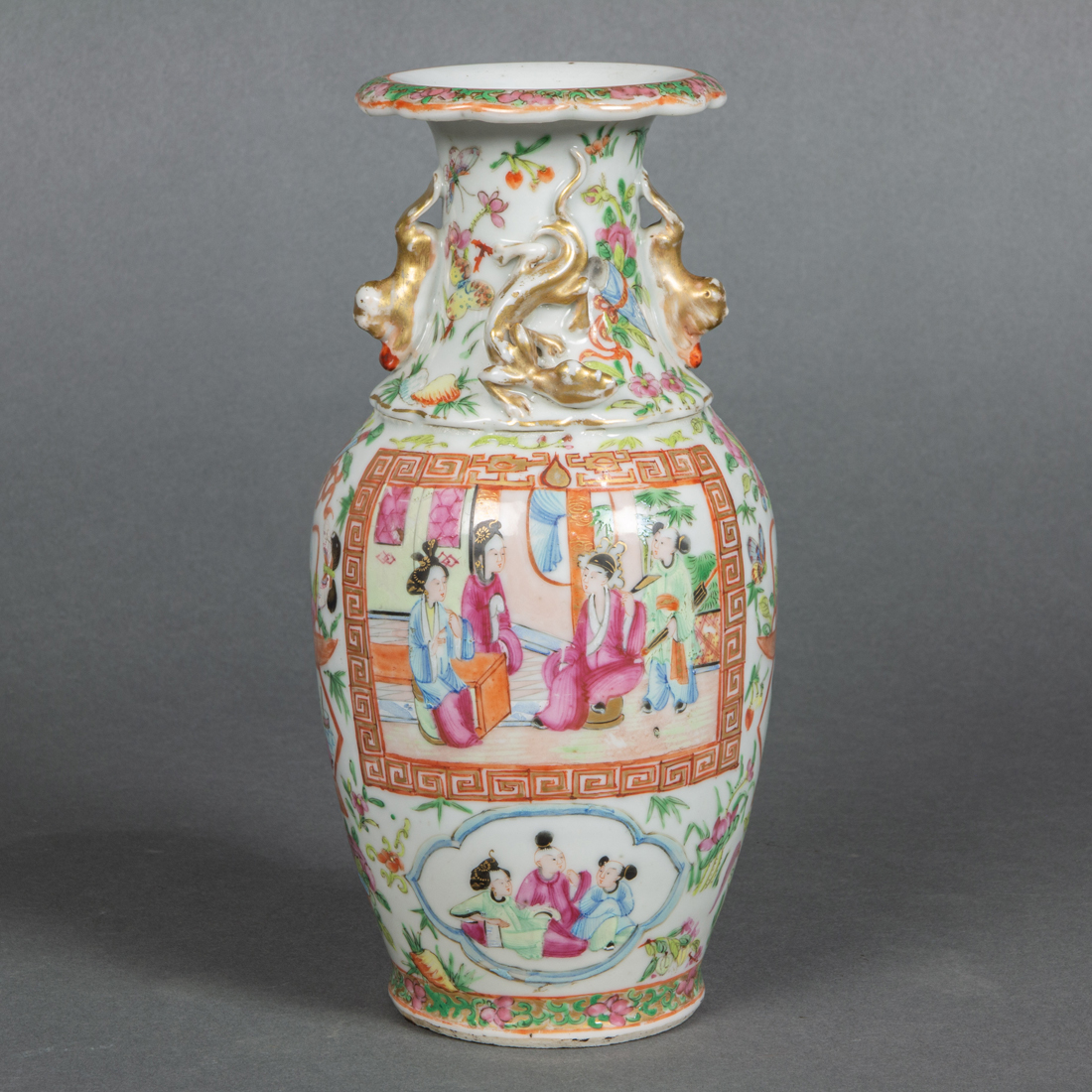 CANTON ROSE MEDALLION VASE Canton