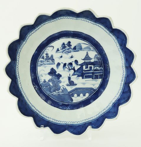 CANTON SCALLOPED BOWL, 19TH