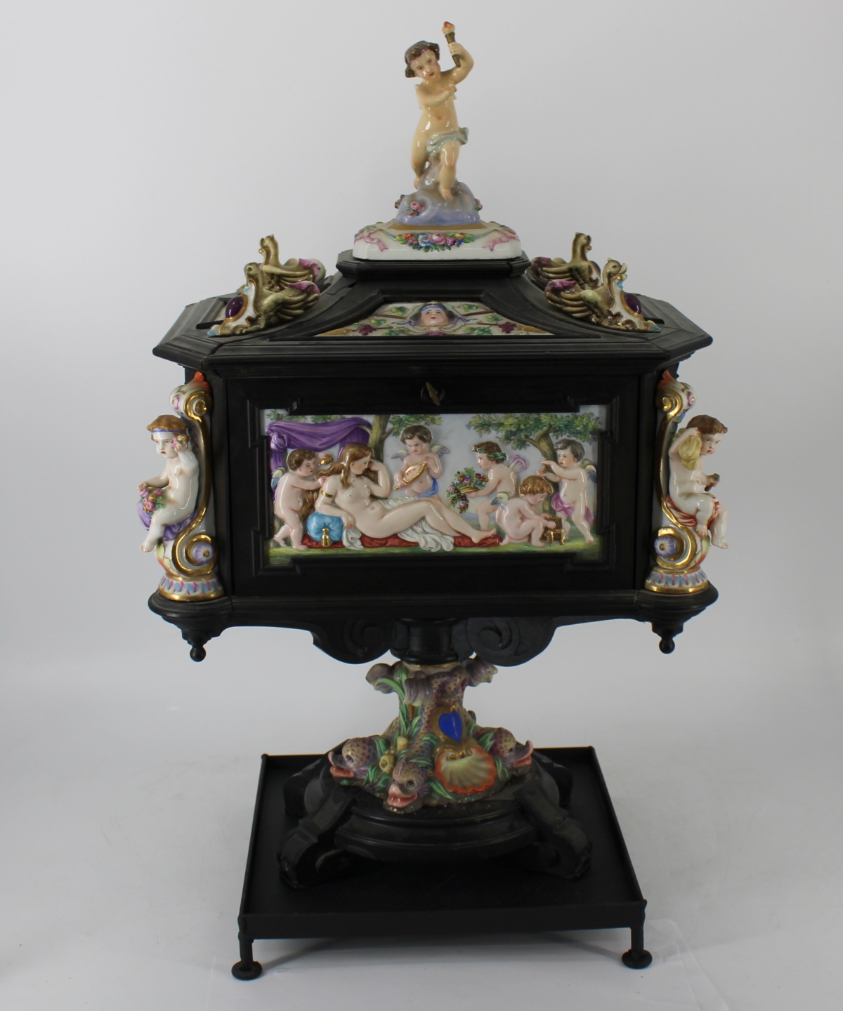 CAPO DI MONTE EBONISED AND