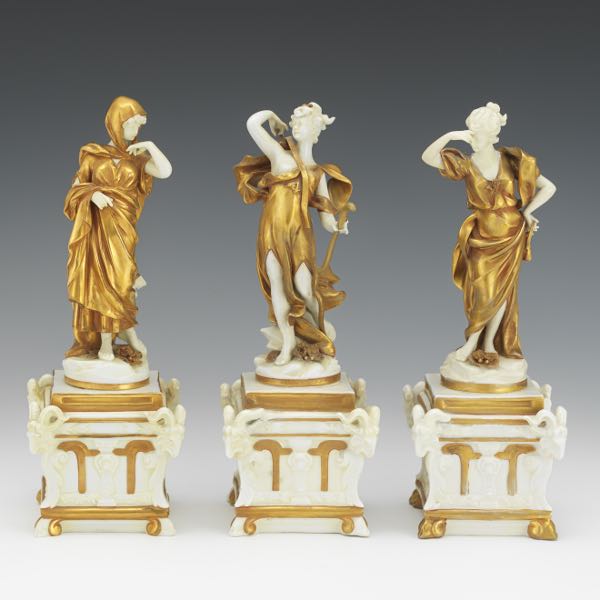 CAPODIMONTE ITALIAN GROUP OF