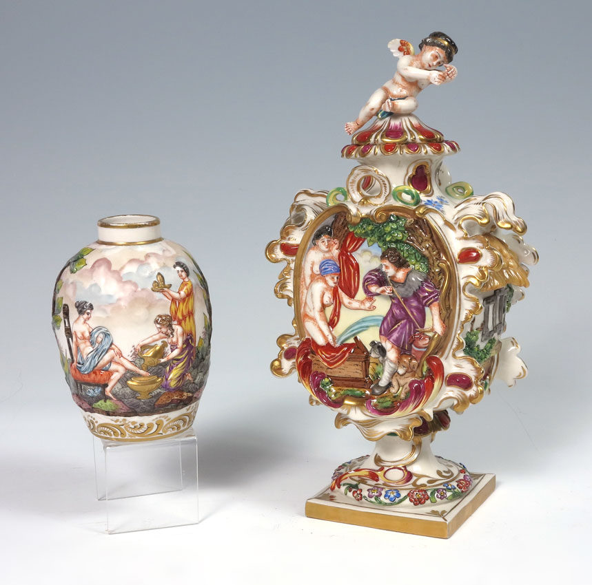 CAPODIMONTE PORCELAIN COVERED URN &