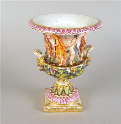 Capodimonte porcelain urn    Of