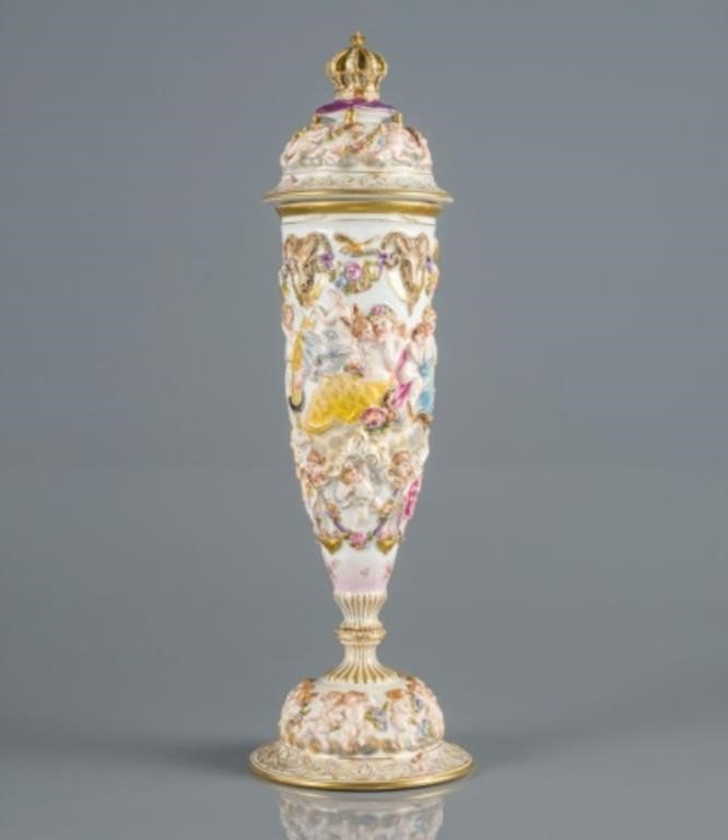 CAPODIMONTE PORCELAIN VASEA 19th