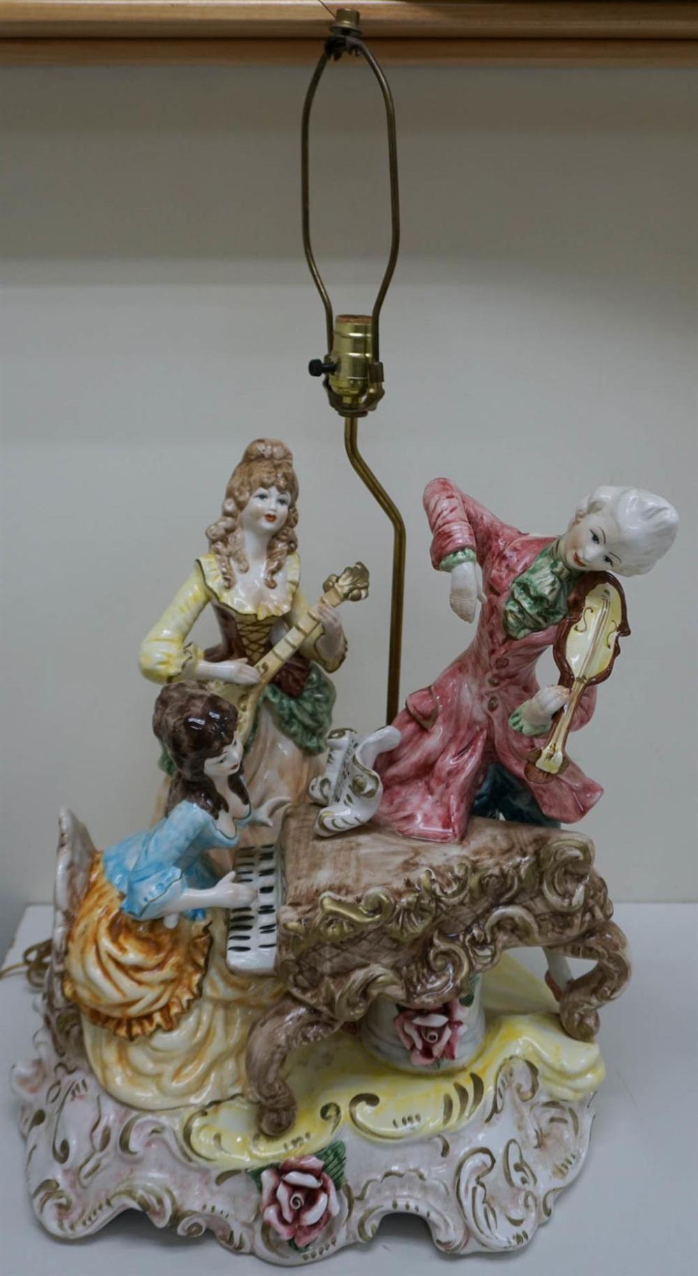 CAPODIMONTE TYPE POLYCHROME