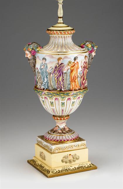Capodimonte urn    early 20th