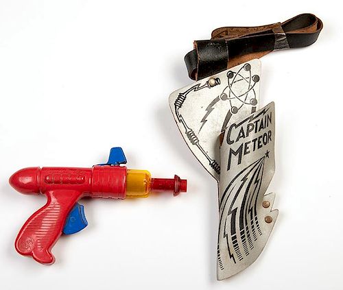 CAPTAIN METEOR COSMIC RAY GUN AND