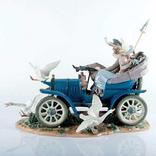 CAR IN TROUBLE 1001375 LTD - LLADRO
