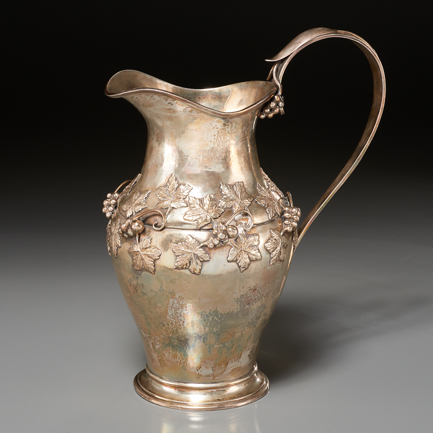 CARL POUL PETERSEN, HAMMERED SILVER