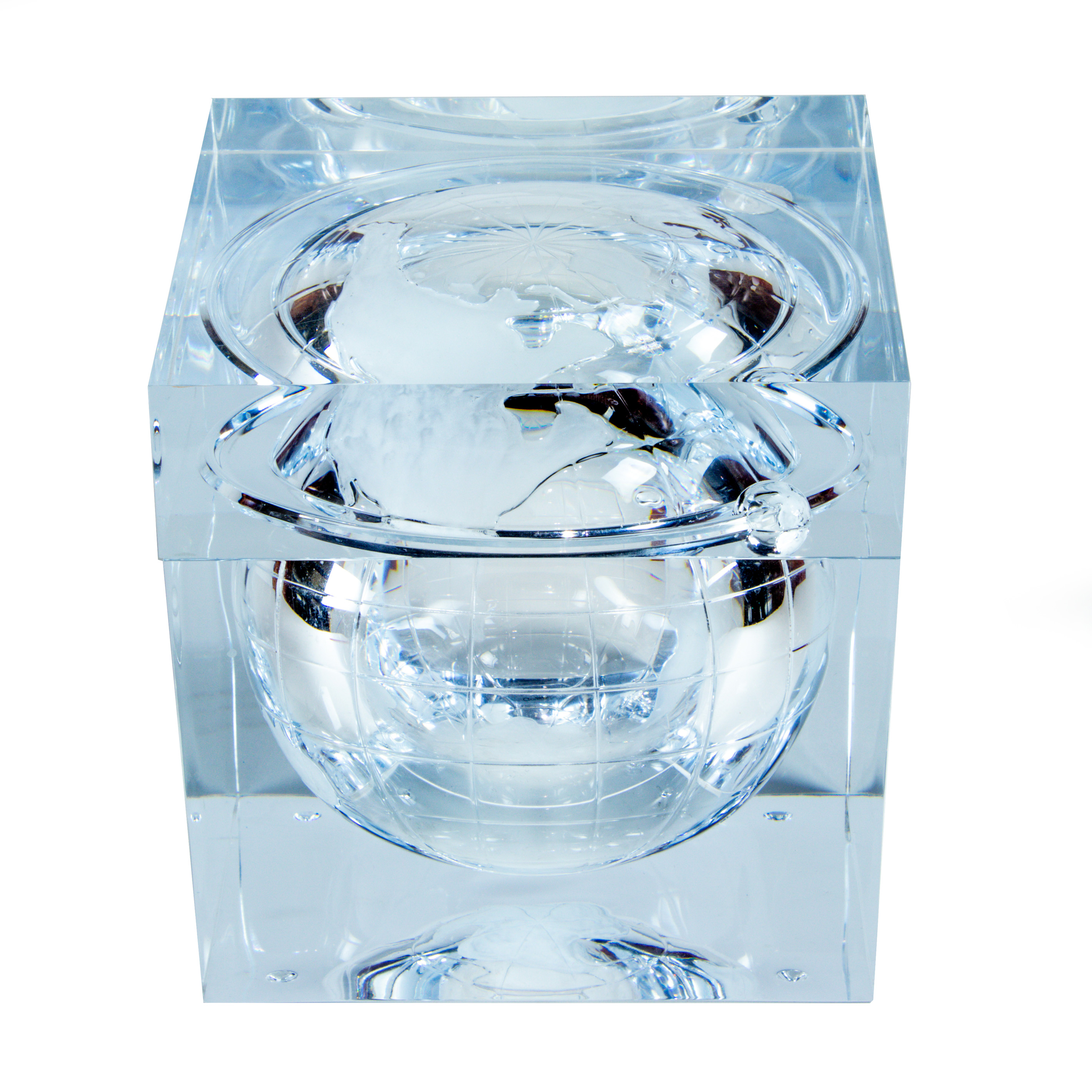 CARLISLE GRAINWARE ACRYLIC GLOBE