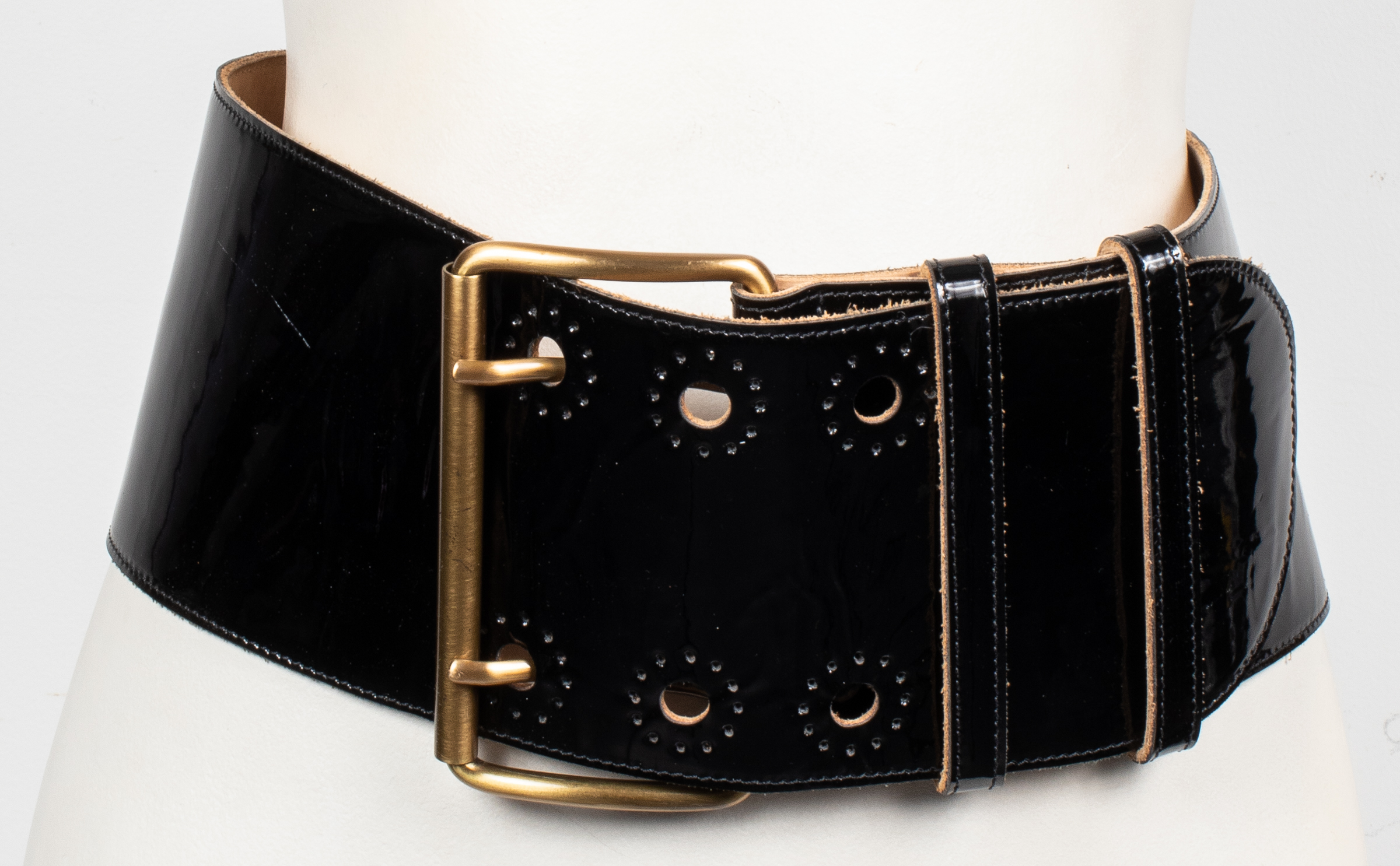 CARLOS FALCHI WIDE PATENT LEATHER
