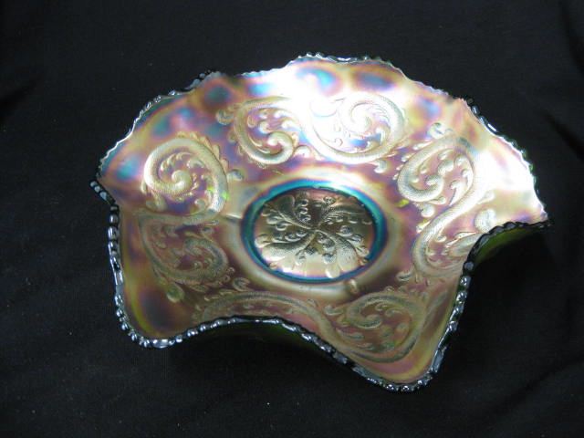 Carnival Glass Bowl iridescent on