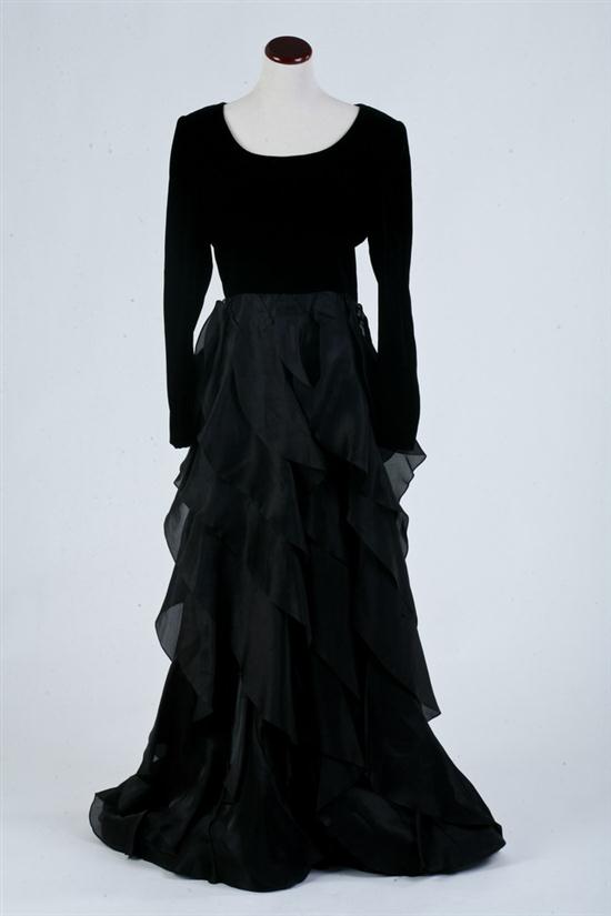 CAROLINA HERRERA BLACK VELVET AND
