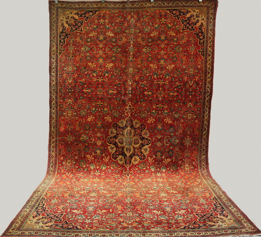 CARPET - 6'10'' x 12'4'' -