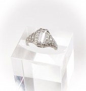 CARTIER PLATINUM AND DIAMOND R