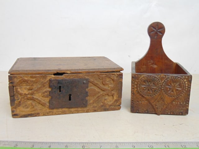 CARVED 18TH CENTURY HANGING BOX &