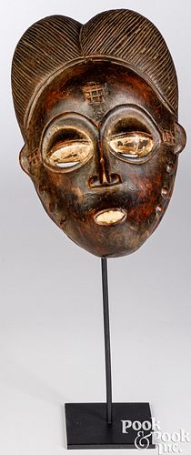 CARVED AFRICAN DAN MASKCarved