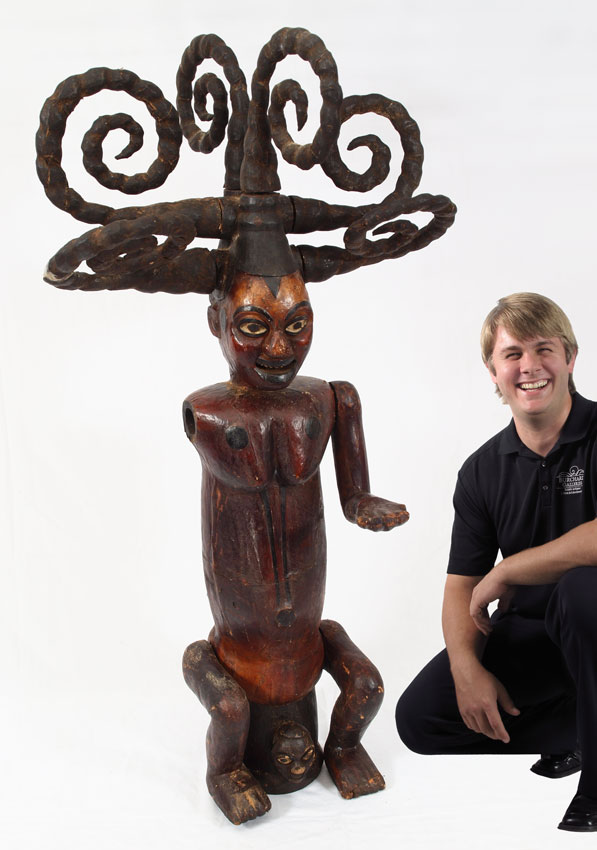 CARVED AFRICAN EKOI FIGURE: 5'