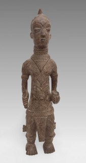 CARVED AFRICAN LULUA WARRIOR F