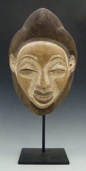 CARVED AFRICAN MASK BELIEVED T